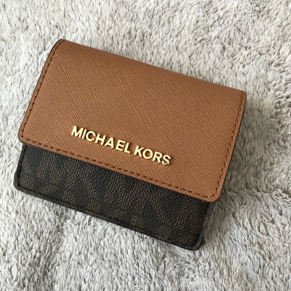 Michael Kors Handbags - Michael Kors Wallet